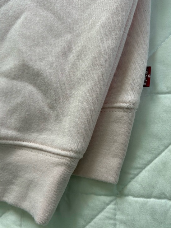 Levi’s Women's Western Cowboy Boot Graphic Crewneck Sweatshirt Pink Navy Medium - Picture 6 of 7